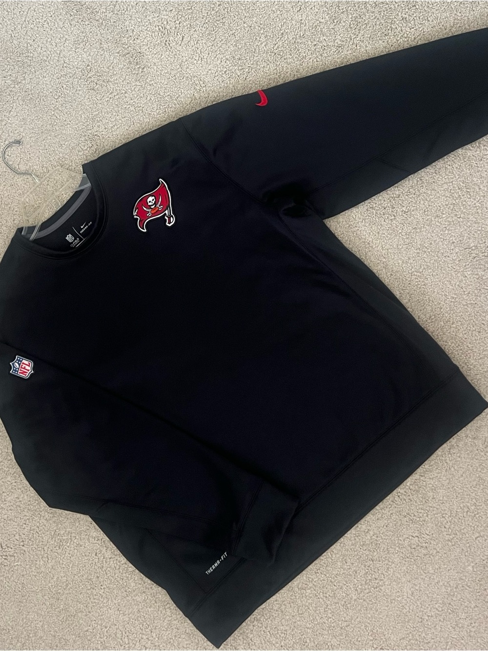 TAMPA BAY BUCCANEERS NIKE On Field NFL Thermafit Crewneck Pullover Men's Size XL